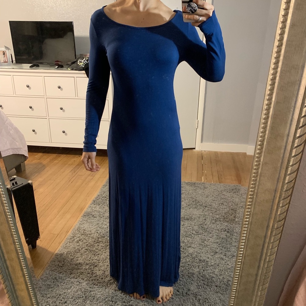 Long sleeve maxi dress!